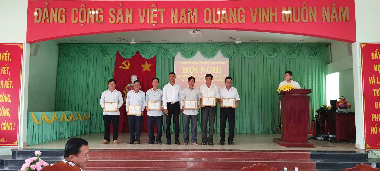 SƠ KẾT CÔNG TÁC THU NGÂN SÁCH ĐỢT CAO ĐIỂM 30/4